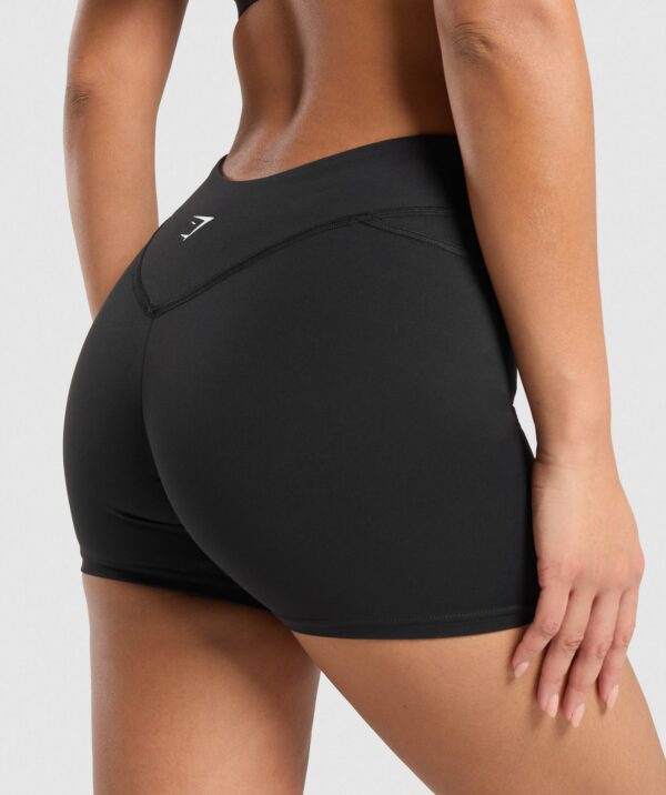 Dipped Waistband Shorts Black - Image 4