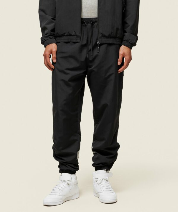 everywear Coach Track Pant Black/Tame Grey